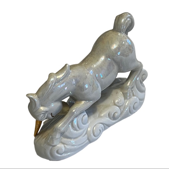 Vintage 70s 80s White Iridescent Ceramic Unicorn Figurine - Picture 3 of 3